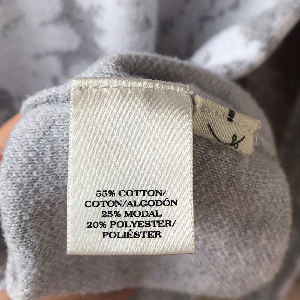 Ann Taylor gray and white long sleeve - Picture 7 of 7